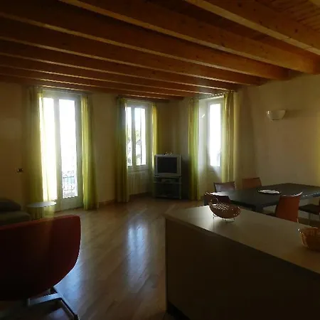 Apartment Punta Lago Paratico